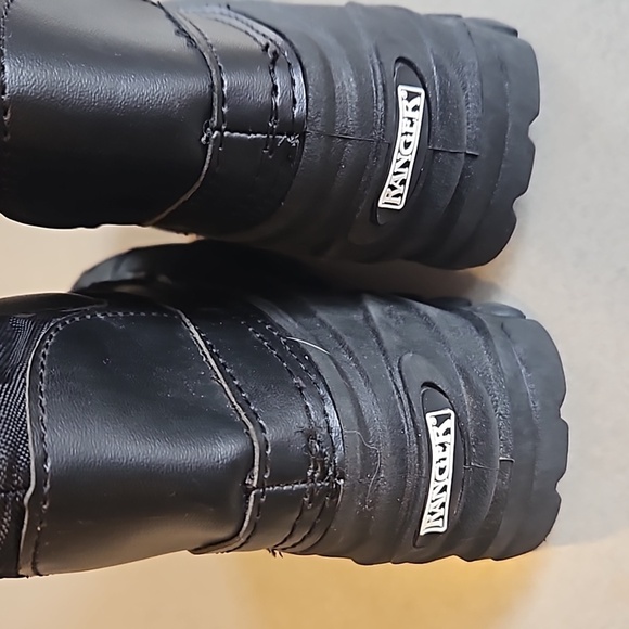Ranger black snowboots - Picture 3 of 10